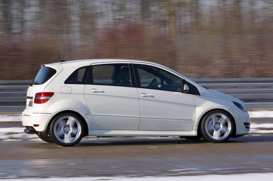  Mercedes-Benz B55 AMG Concept 2010 года  (фото 12 из 46)
